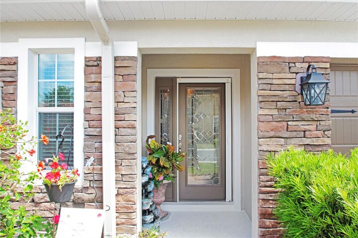 Property Photo:  5510 Siracusa Lane  FL 32771 
