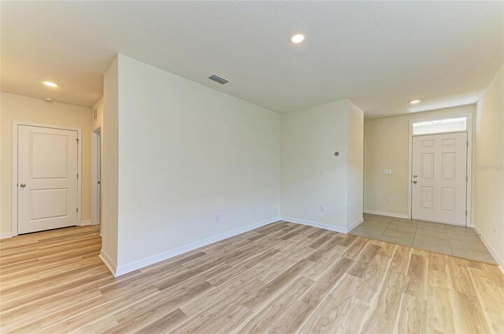 Property Photo:  4206 Park Willow Avenue  FL 34221 