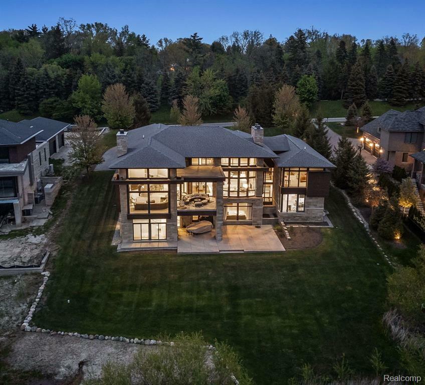 Property Photo: 2657 Turtle Shores Drive MI 48302 0779