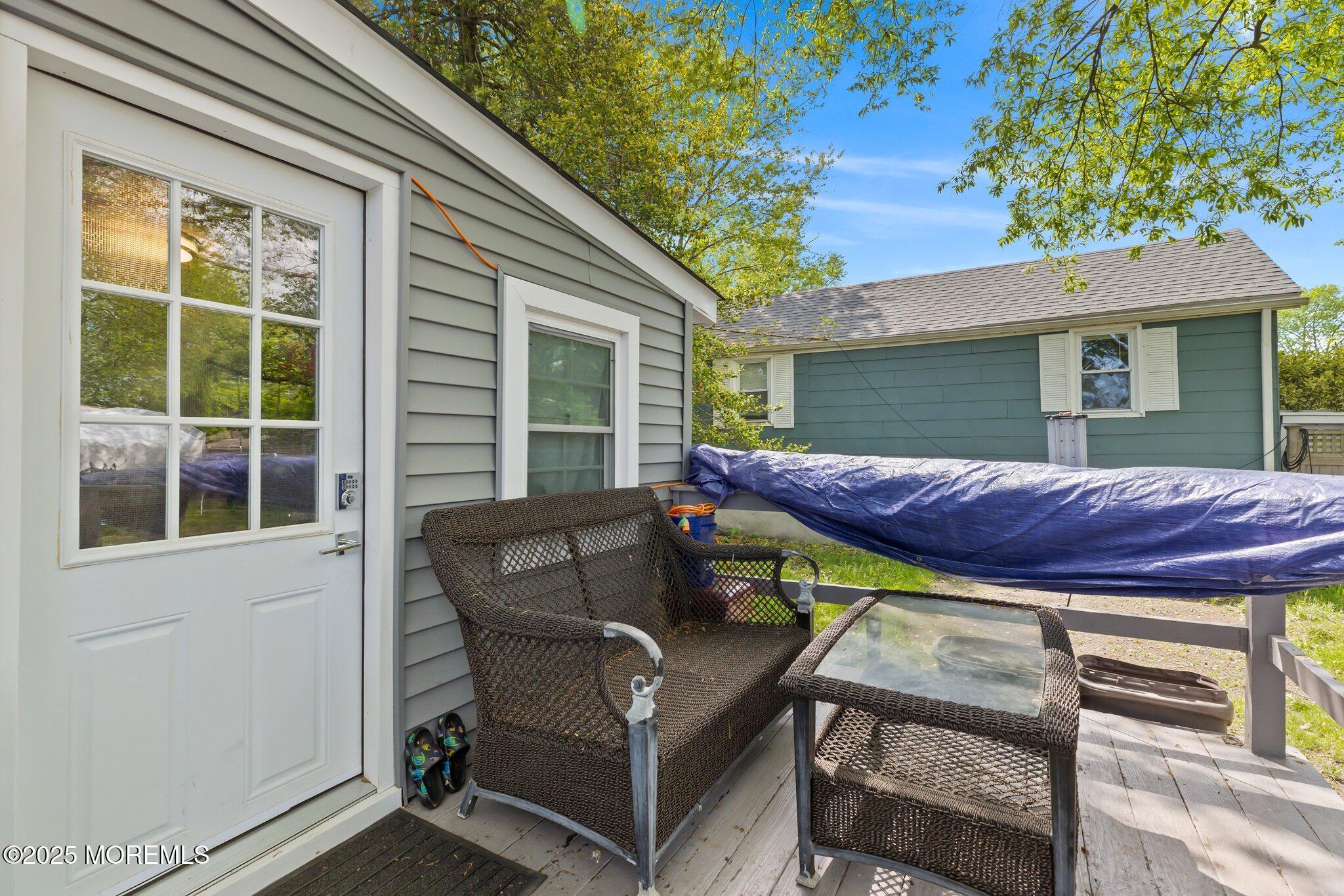 Property Photo:  