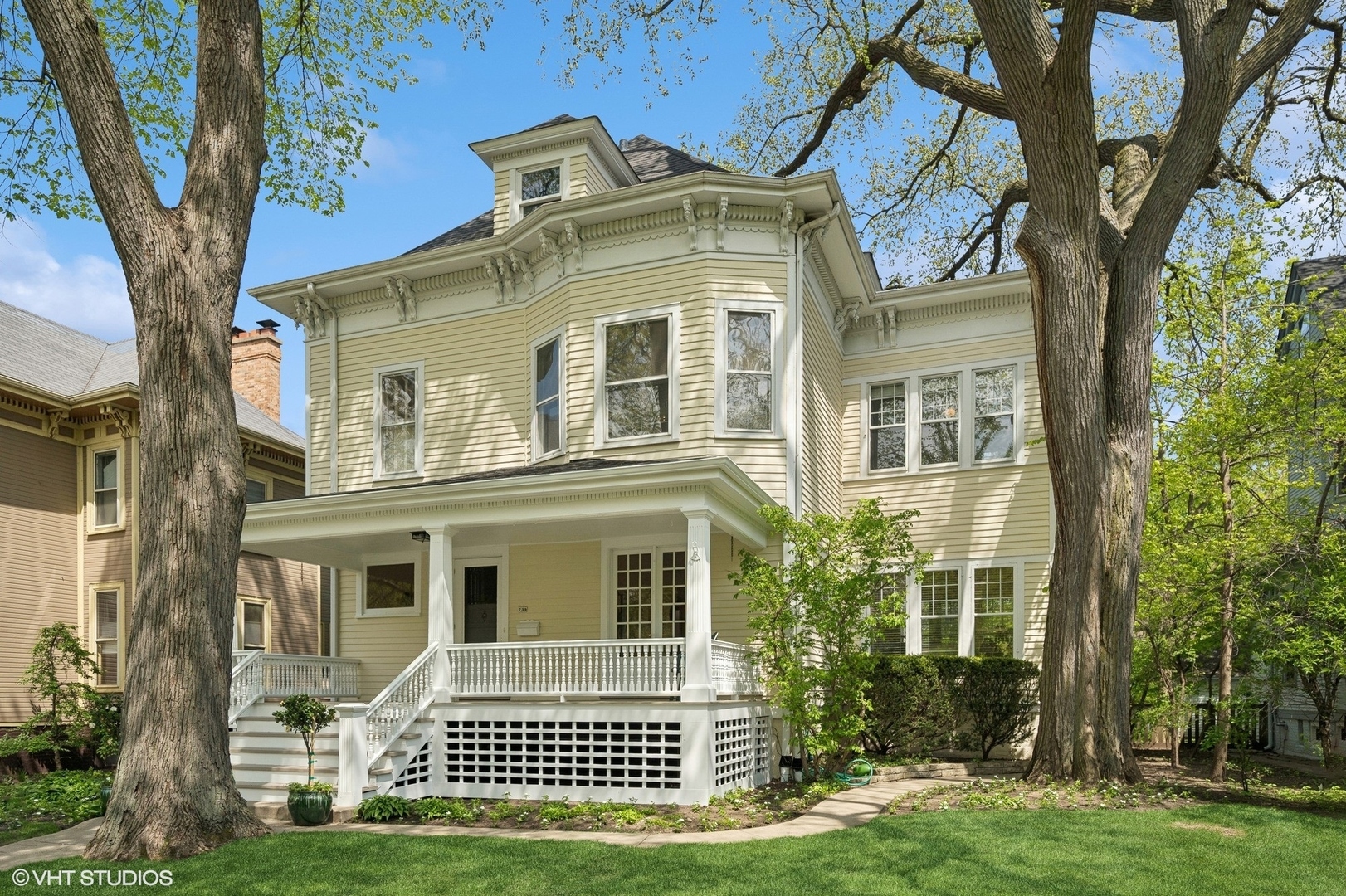 739 Forest Avenue  Evanston IL 60202 photo