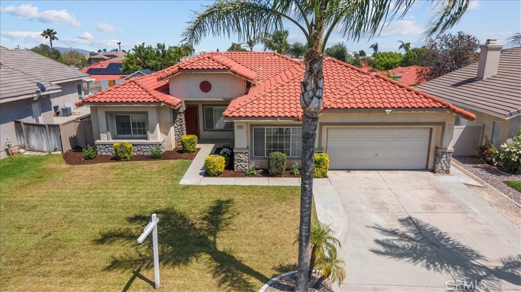 Property Photo: 4113 N Tangerine Drive CA 92377