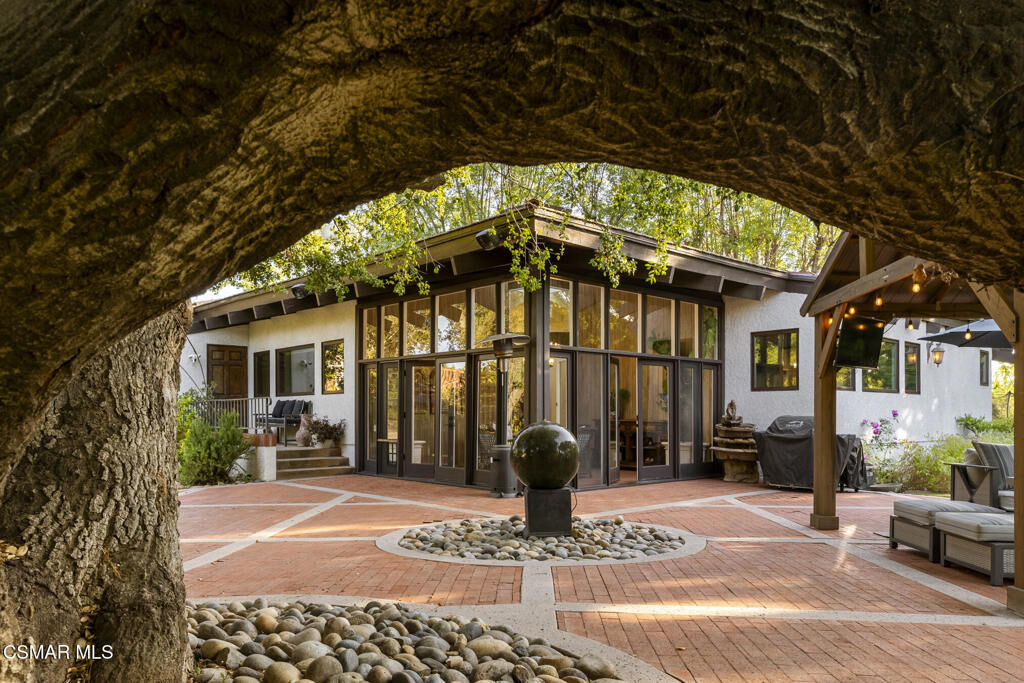 Property Photo:  4525 Rayburn Street  CA 91362