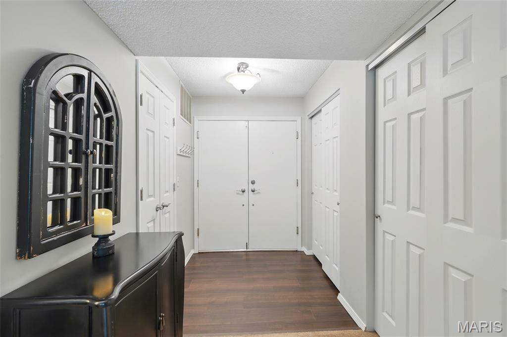 Property Photo: 564 Sarah Lane 103 MO 63141