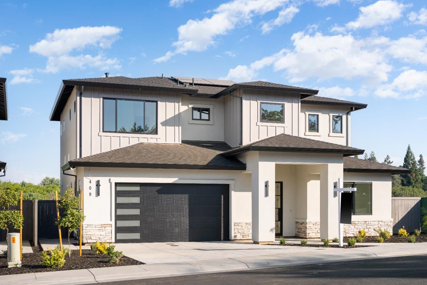 Property Photo:  409 East Street  CA 95678 