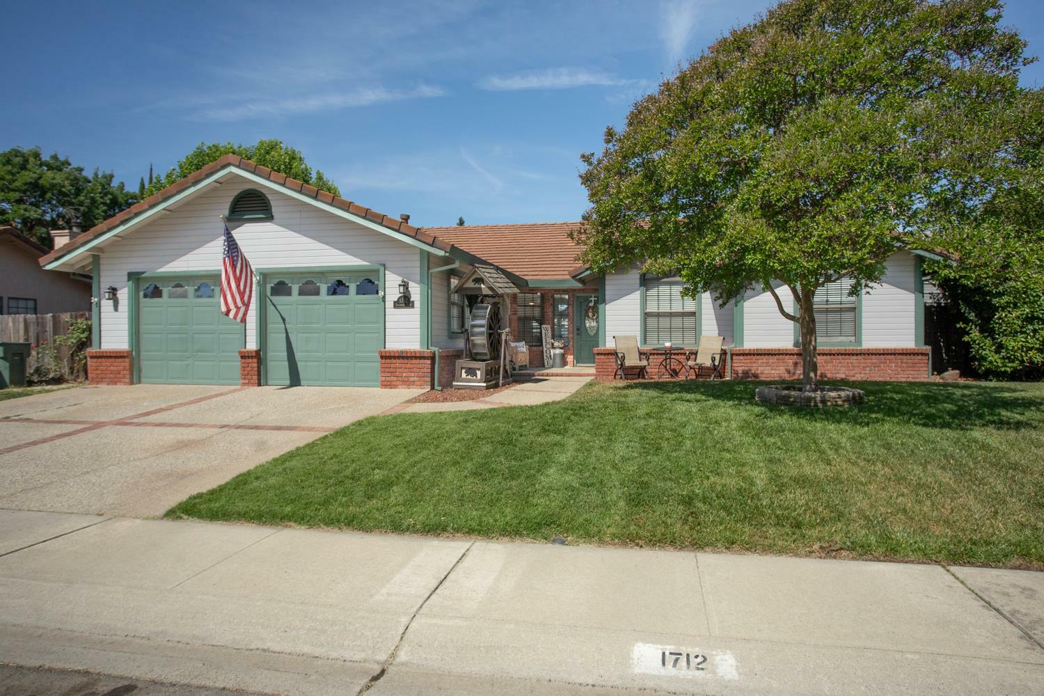 Property Photo: 1712 Lynchburg Court CA 95993