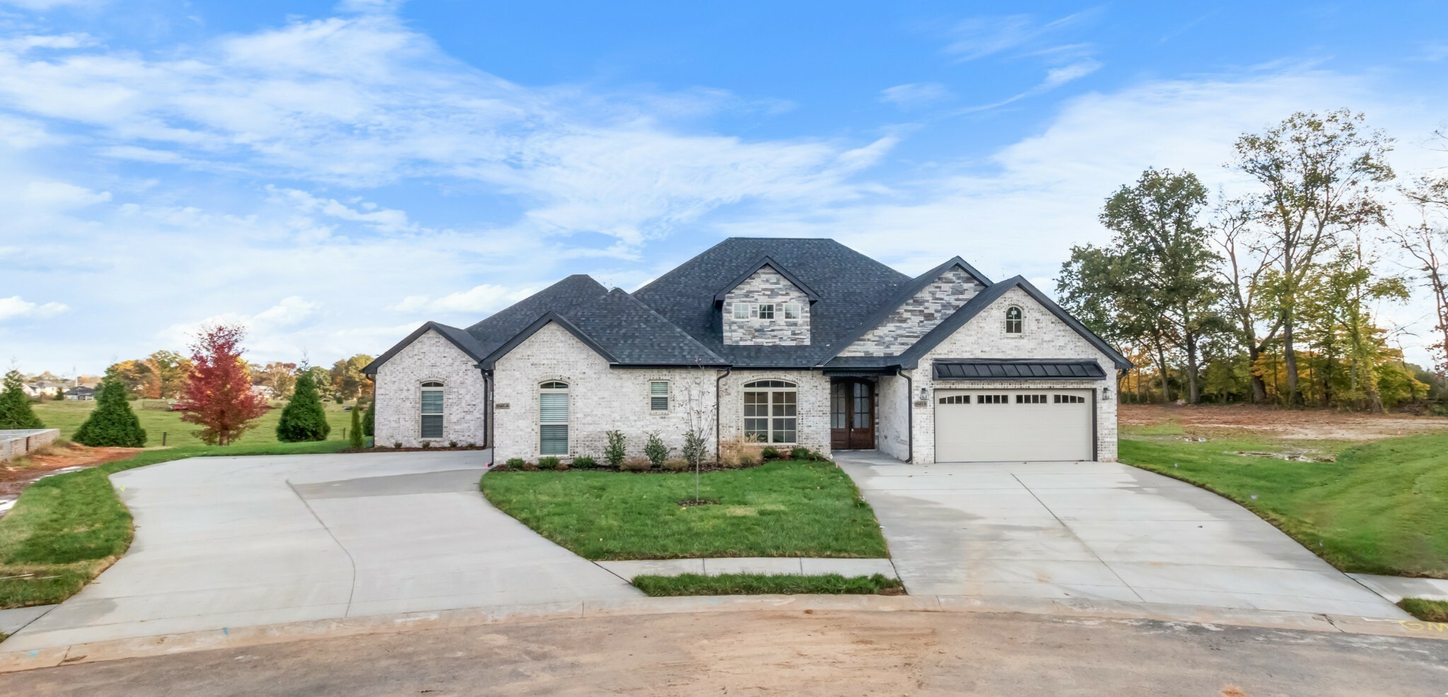 Property Photo: 1040 Veridian Drive Unit 18A TN 37043