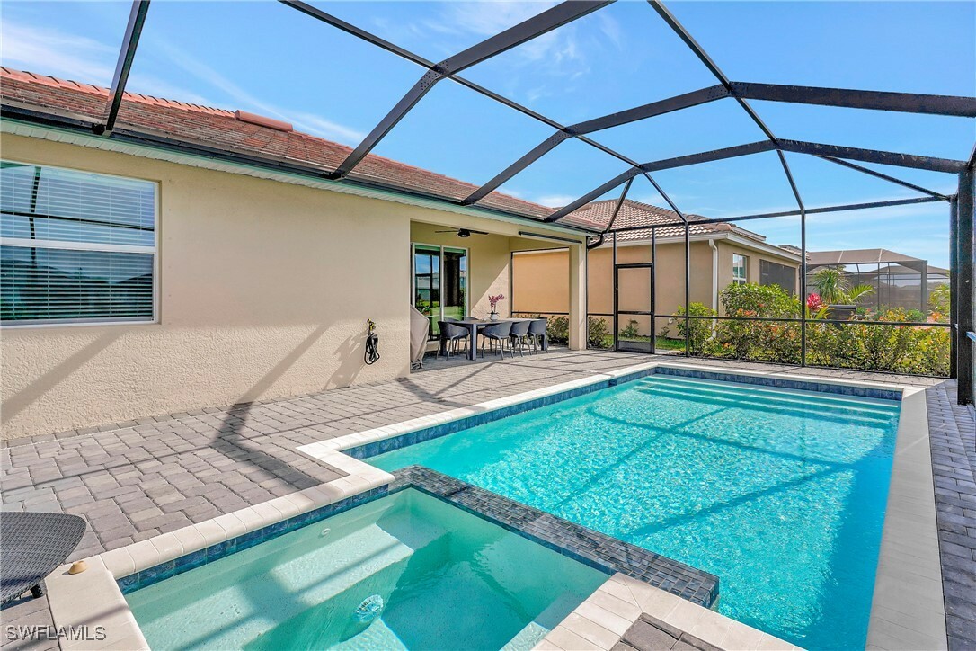 Property Photo: 2131 Hamlin Street FL 34120