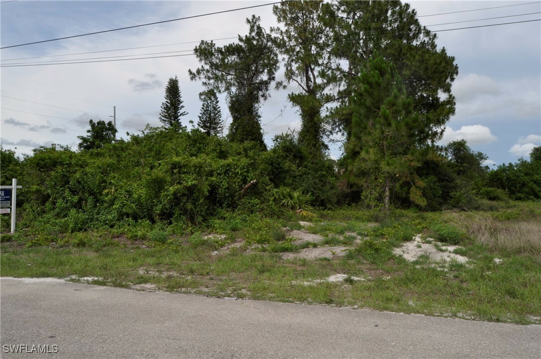 Property Photo: 57 Curtis Avenue S FL 33976