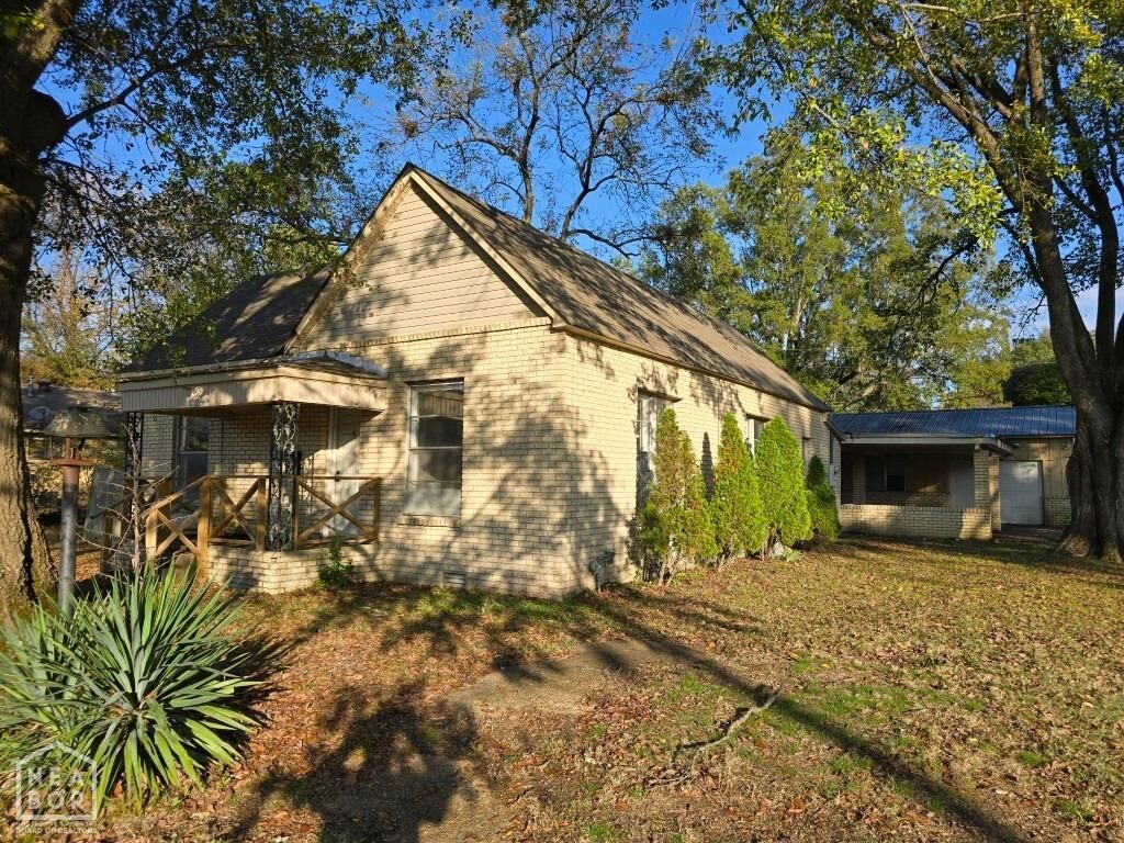 Property Photo:  624 Cleveland Street  AR 72396 
