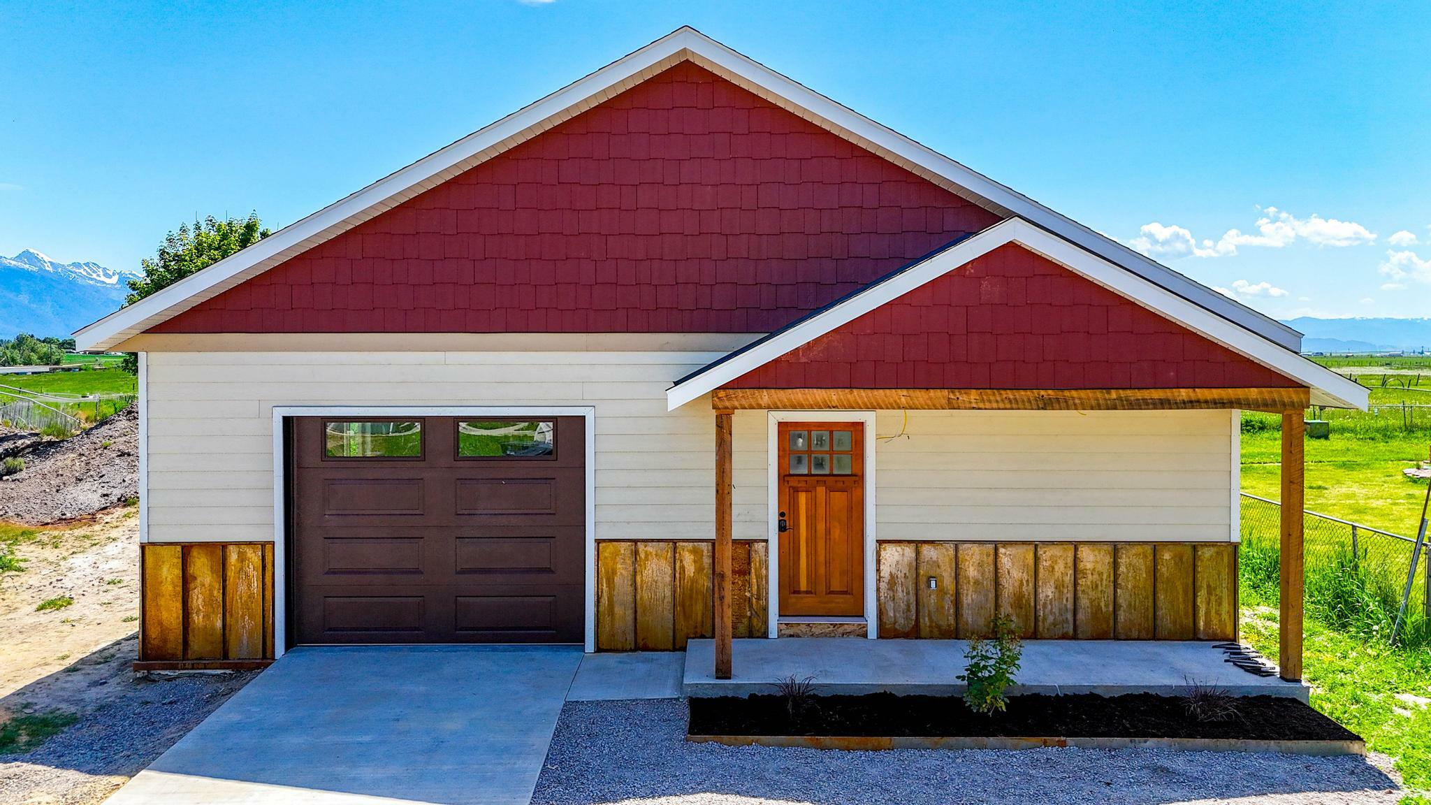 Property Photo: 720 1/2 6th Avenue MT 59864