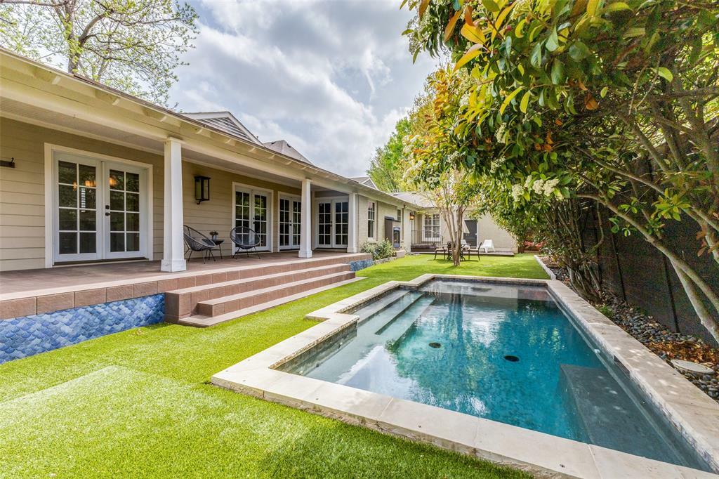 Property Photo:  7107 La Vista Drive  TX 75214 