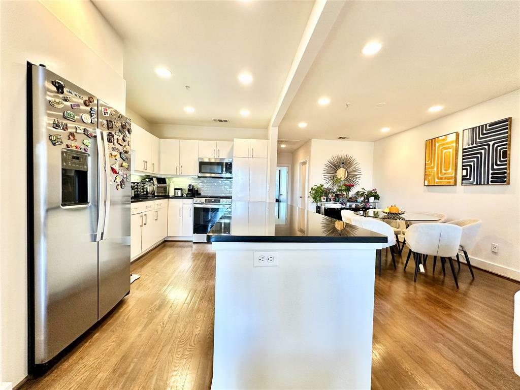 Property Photo: 5055 Addison Circle 726 TX 75001