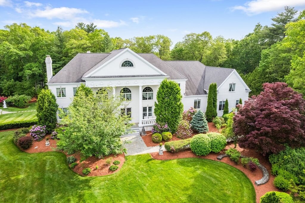 Property Photo:  6 Steel Rd  MA 01747