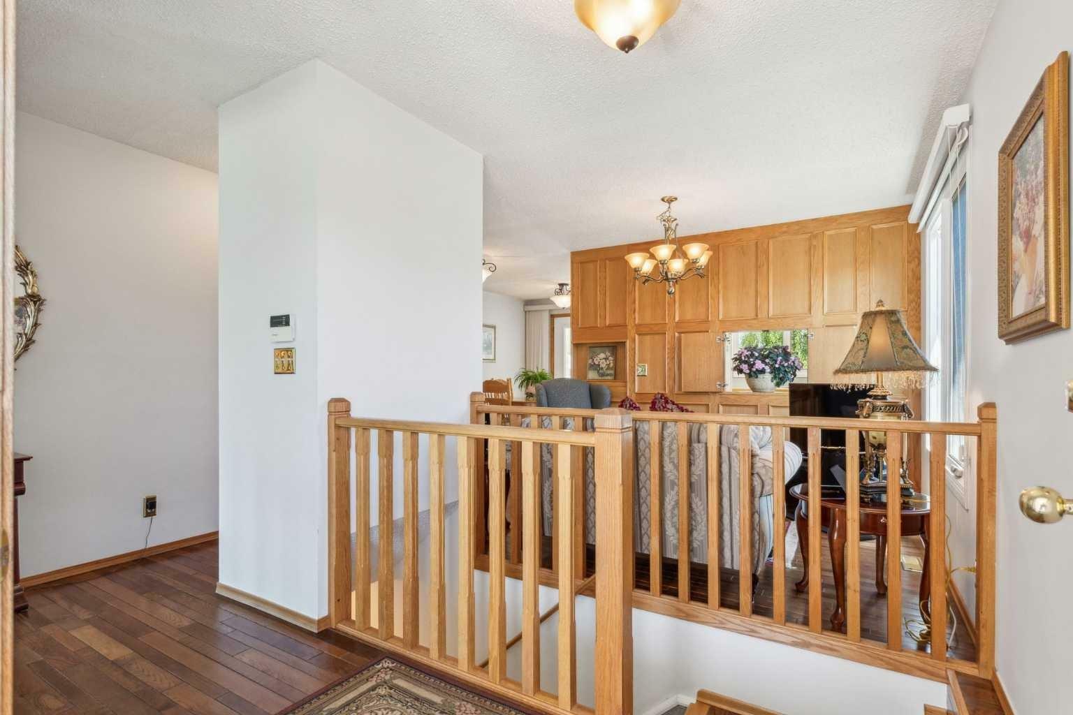 Property Photo: 167 Bermuda Way NW AB T3K 1H2