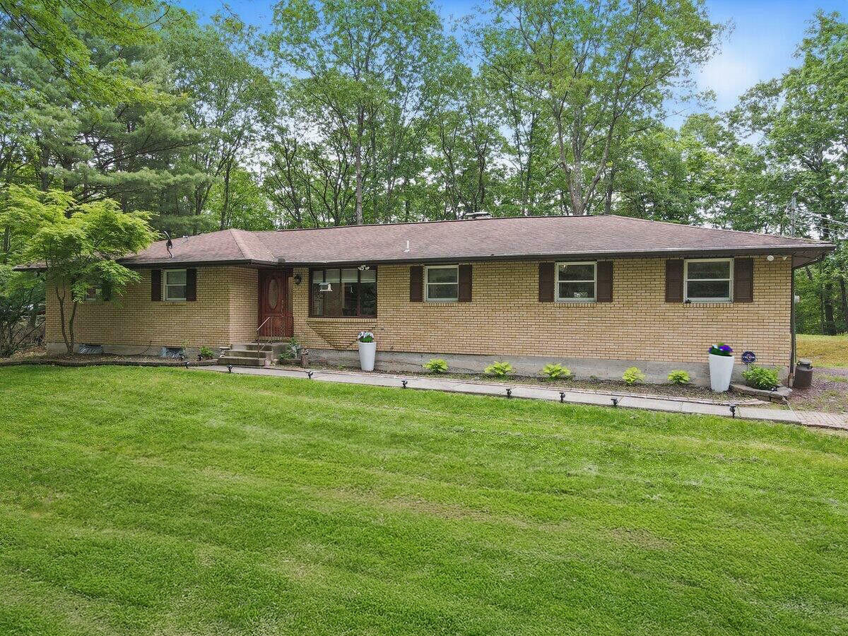 Property Photo: 3106 Janet Street PA 18301