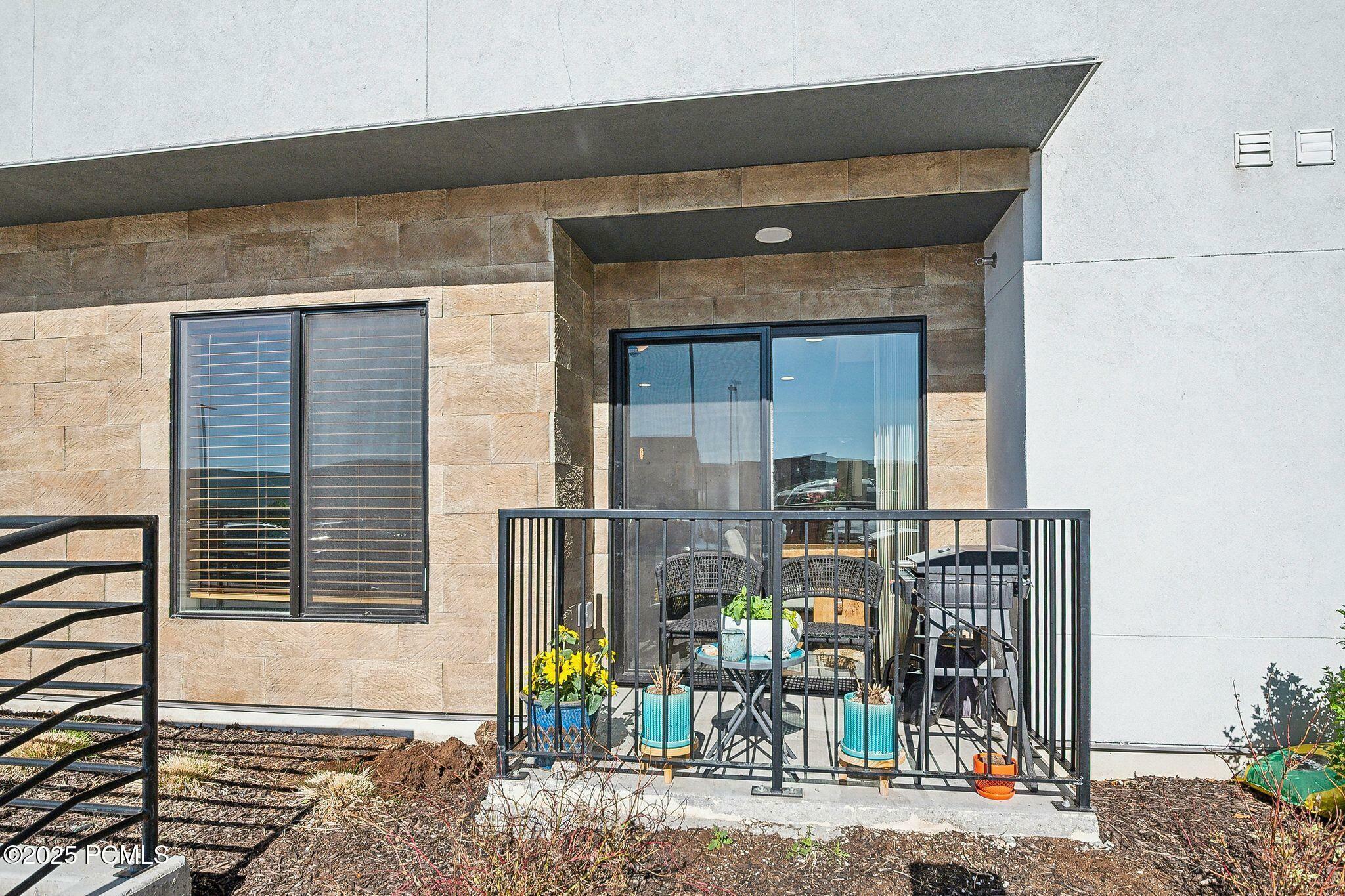 Property Photo: 6495 Serviceberry Drive B104 UT 84098
