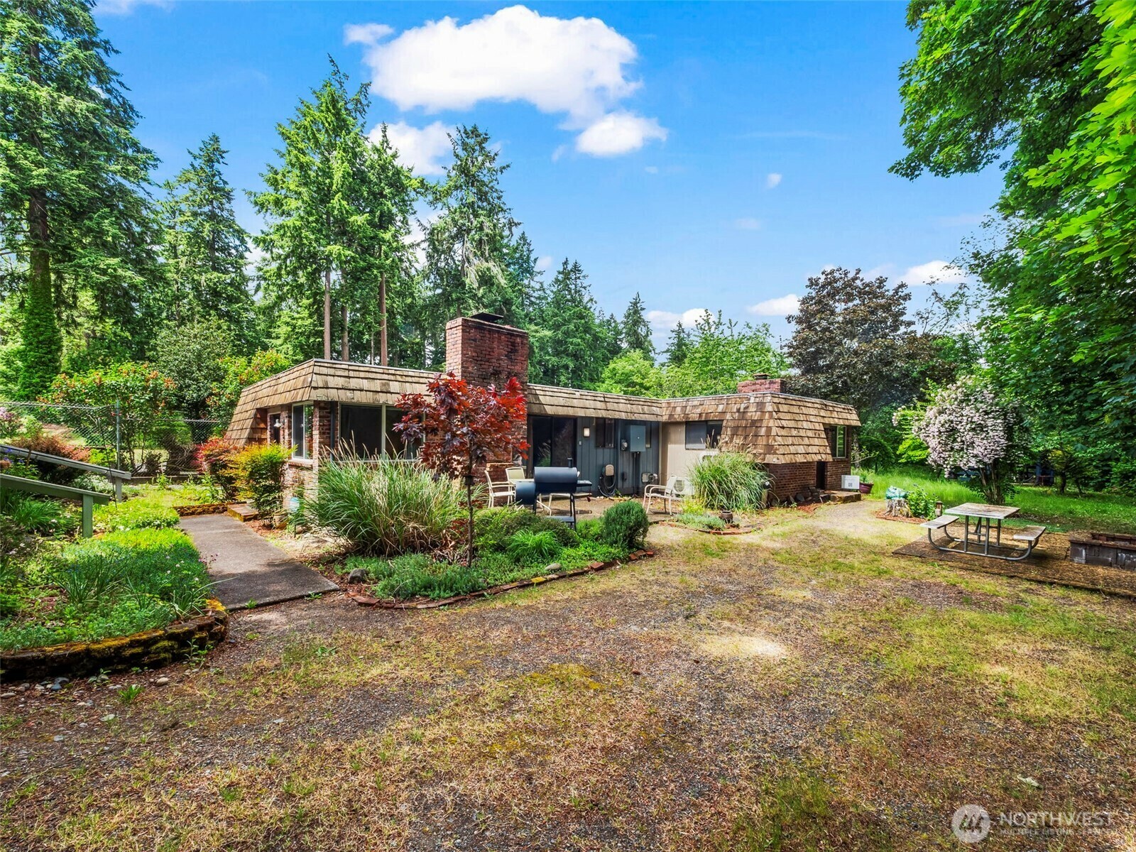 Property Photo: 1101 152nd Street S WA 98387