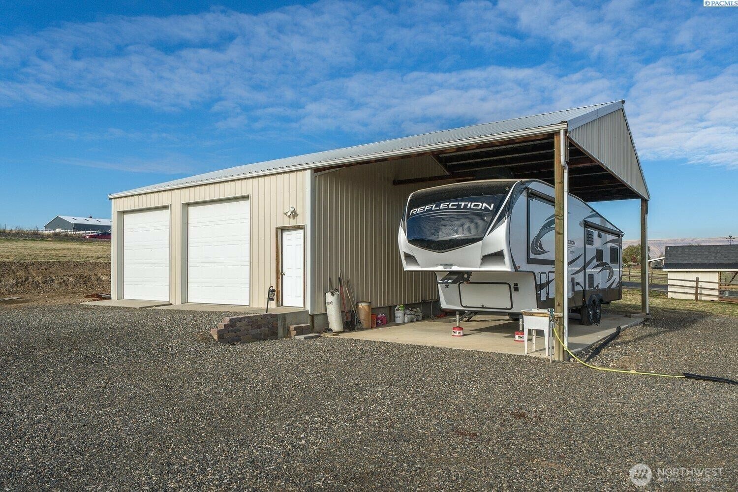 Property Photo: 999 Amity Lane WA 99403