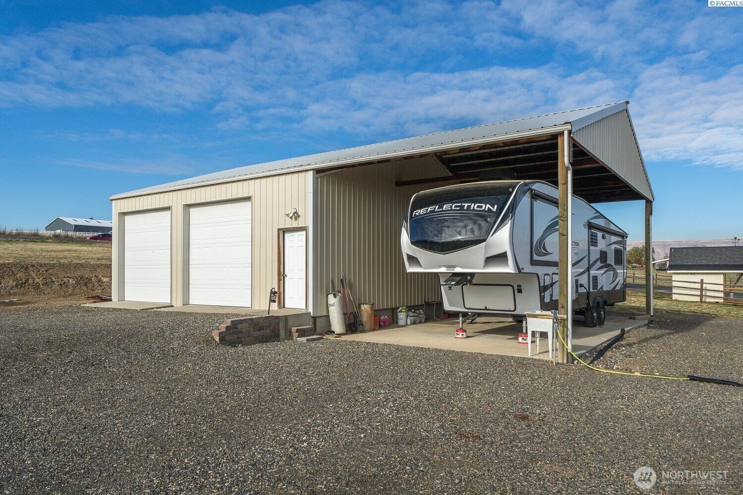 Property Photo: