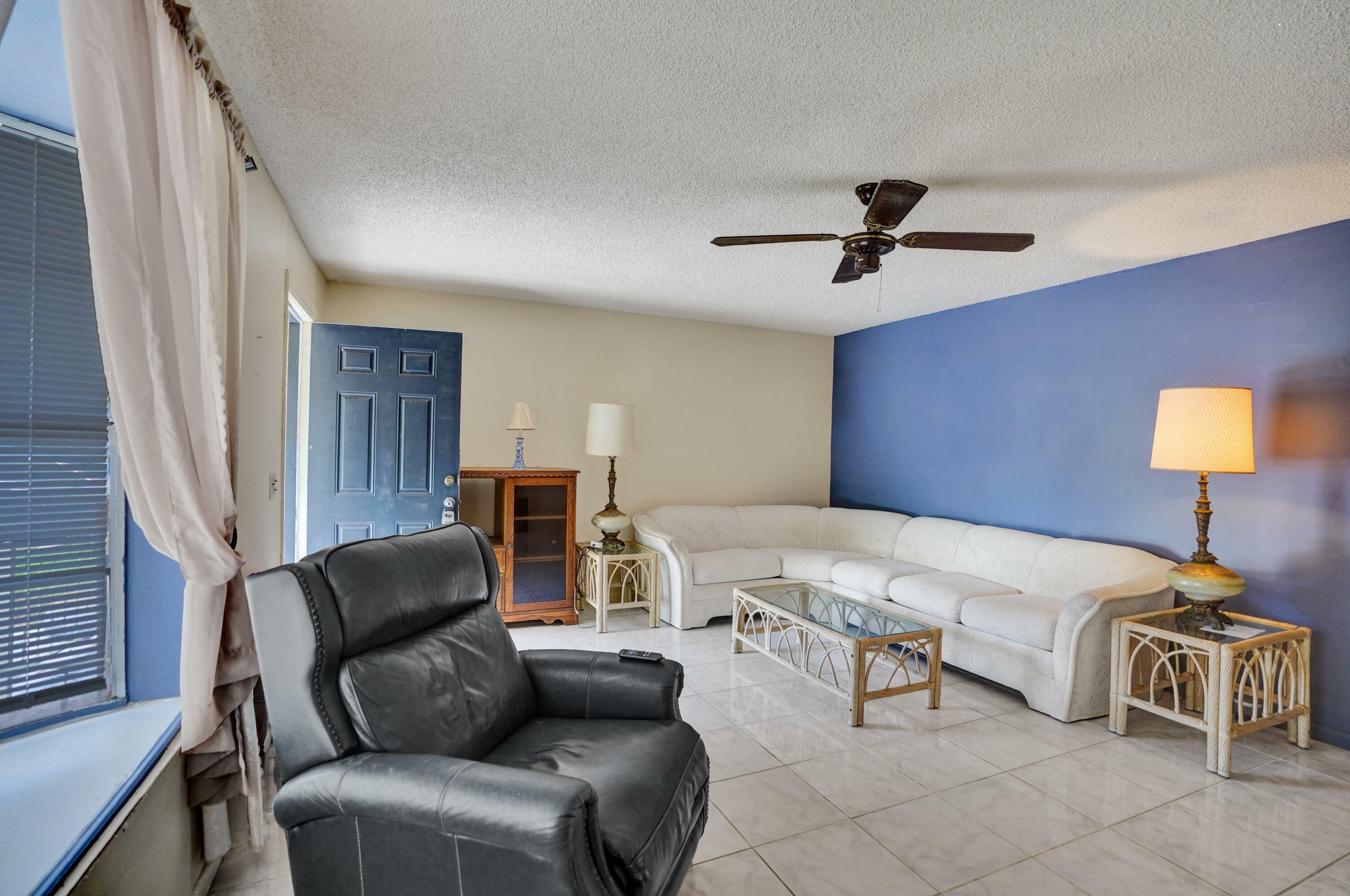 Property Photo: 2886 Floral Road FL 33462