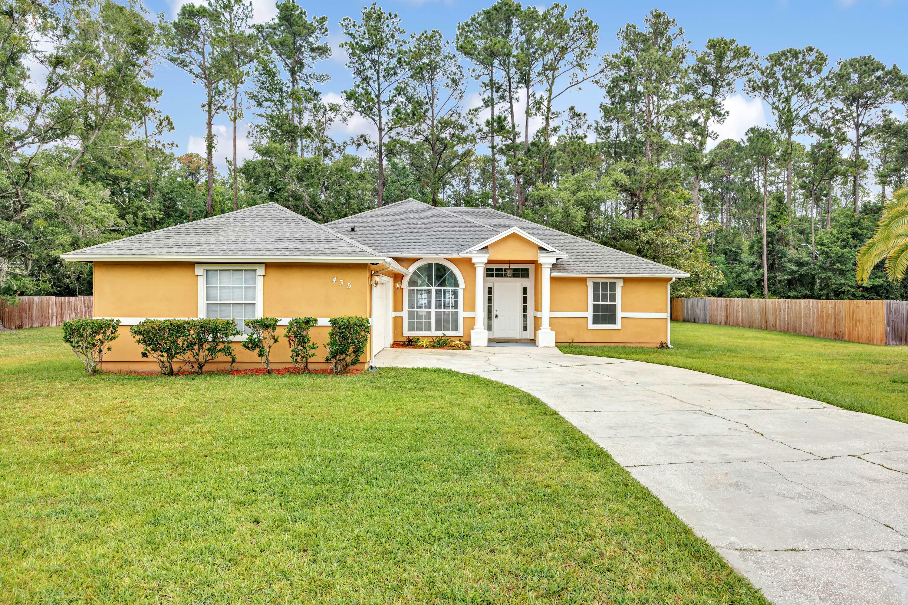 Property Photo: 435 N Jax Estates Drive FL 32218