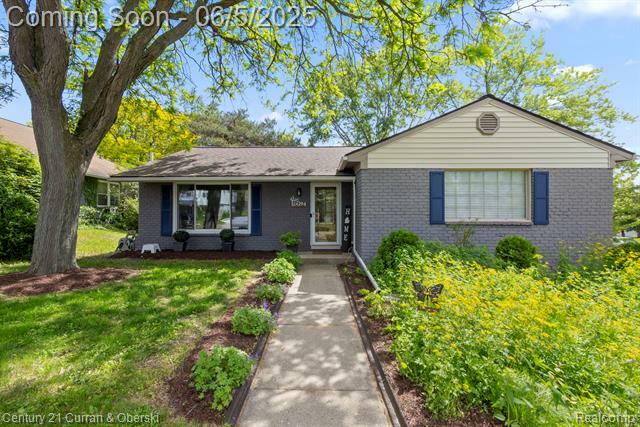 Property Photo:  24294 Pinecrest Street  MI 48375 