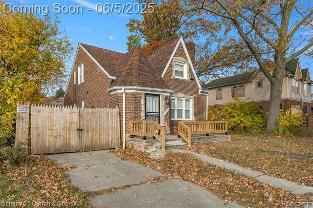 Property Photo: 16509 Woodingham Drive MI 48221