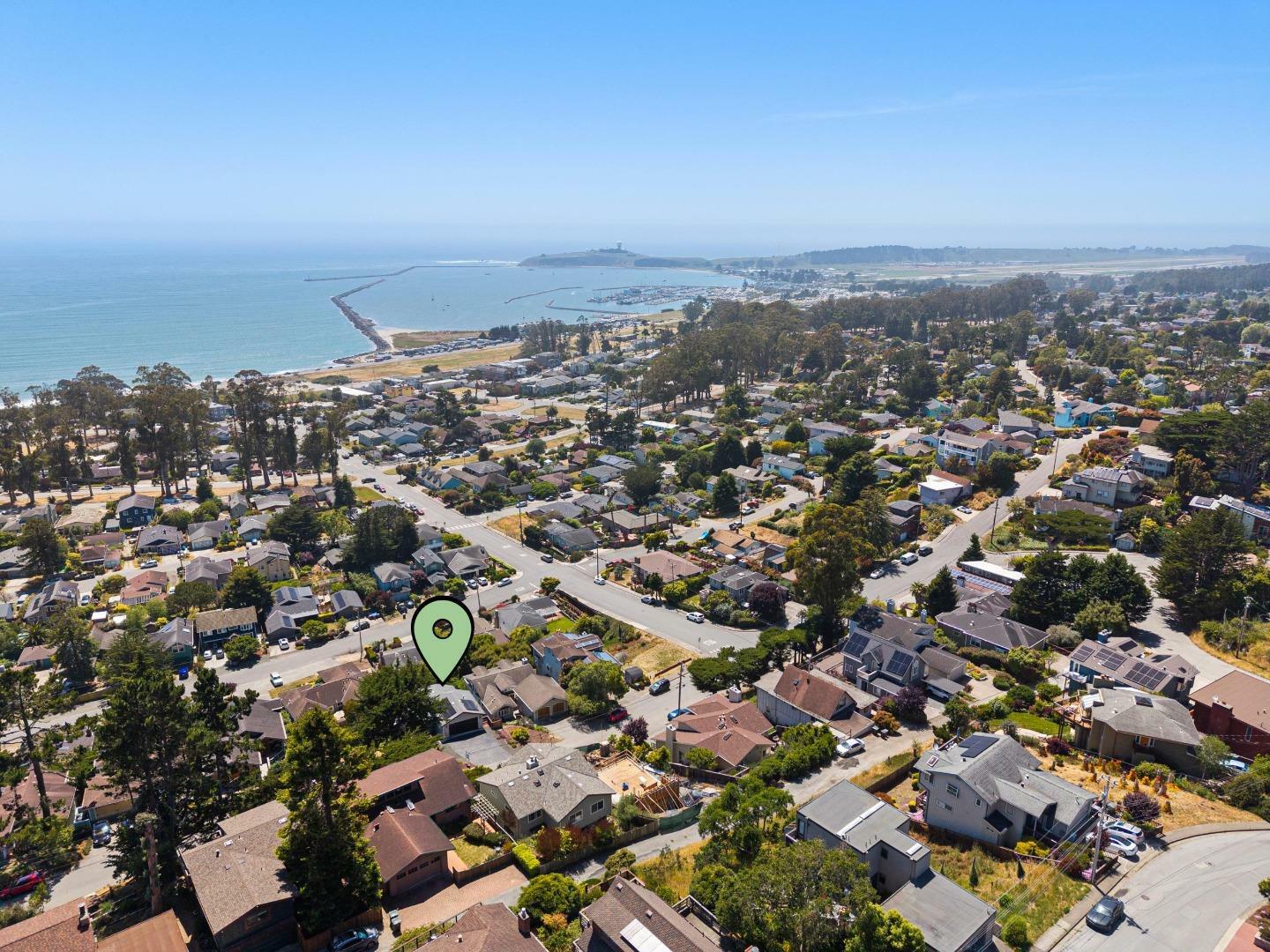 Property Photo: 1120 Columbus Street CA 94019