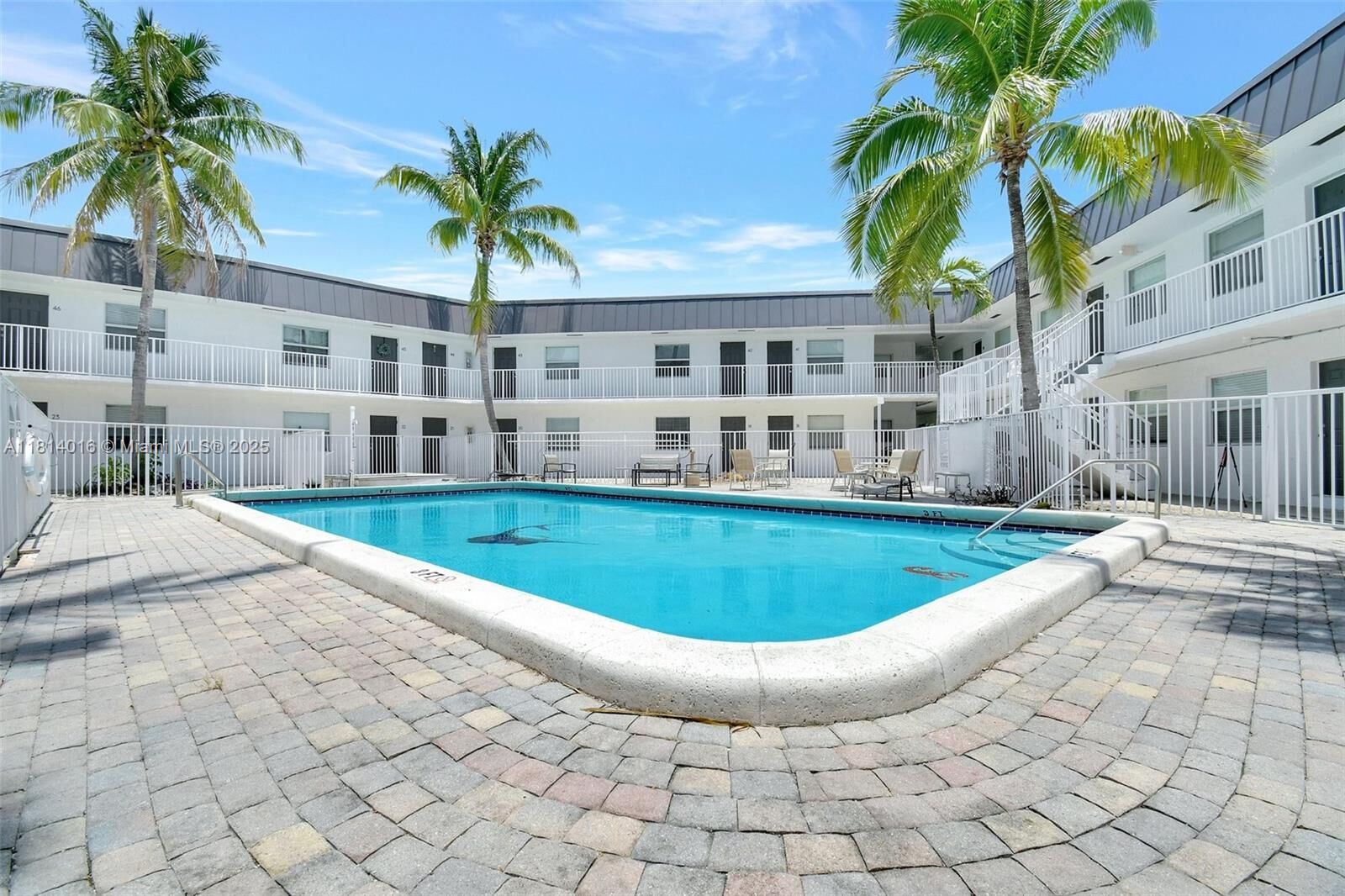 Property Photo:  1470 N Dixie Hwy 31  FL 33304 