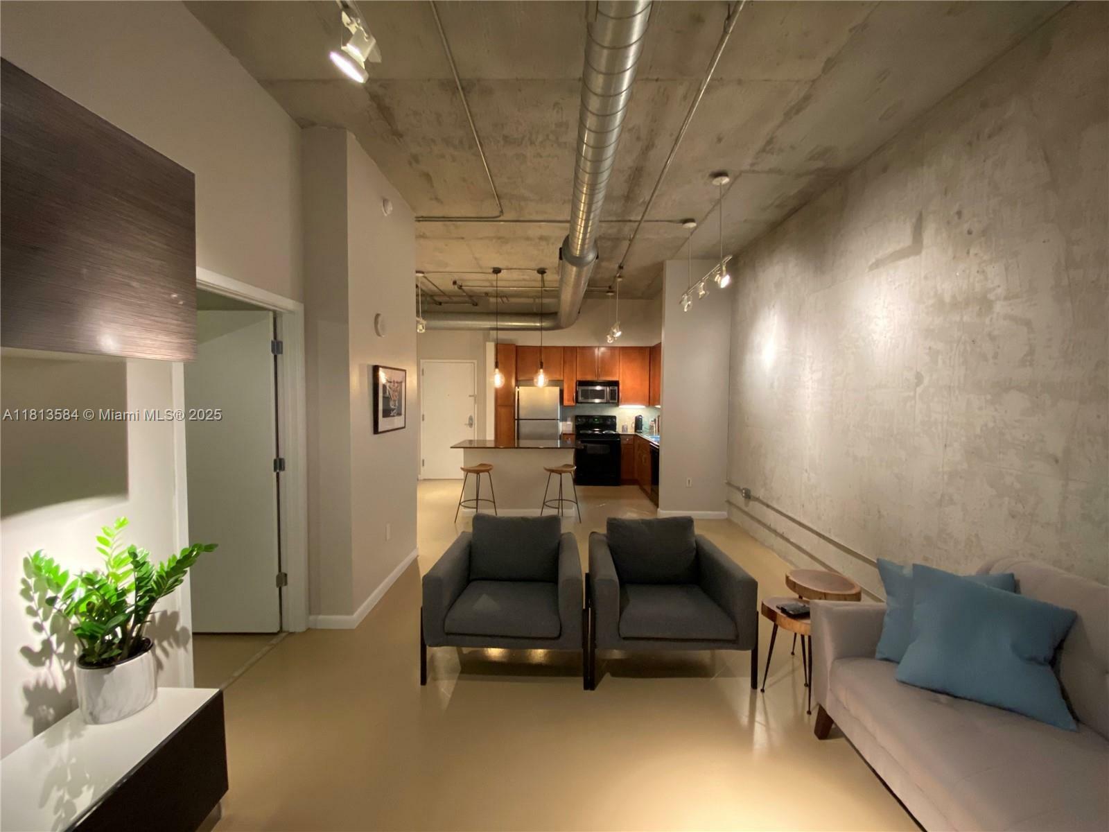 Property Photo: 2001 Biscayne Blvd 3203 FL 33137
