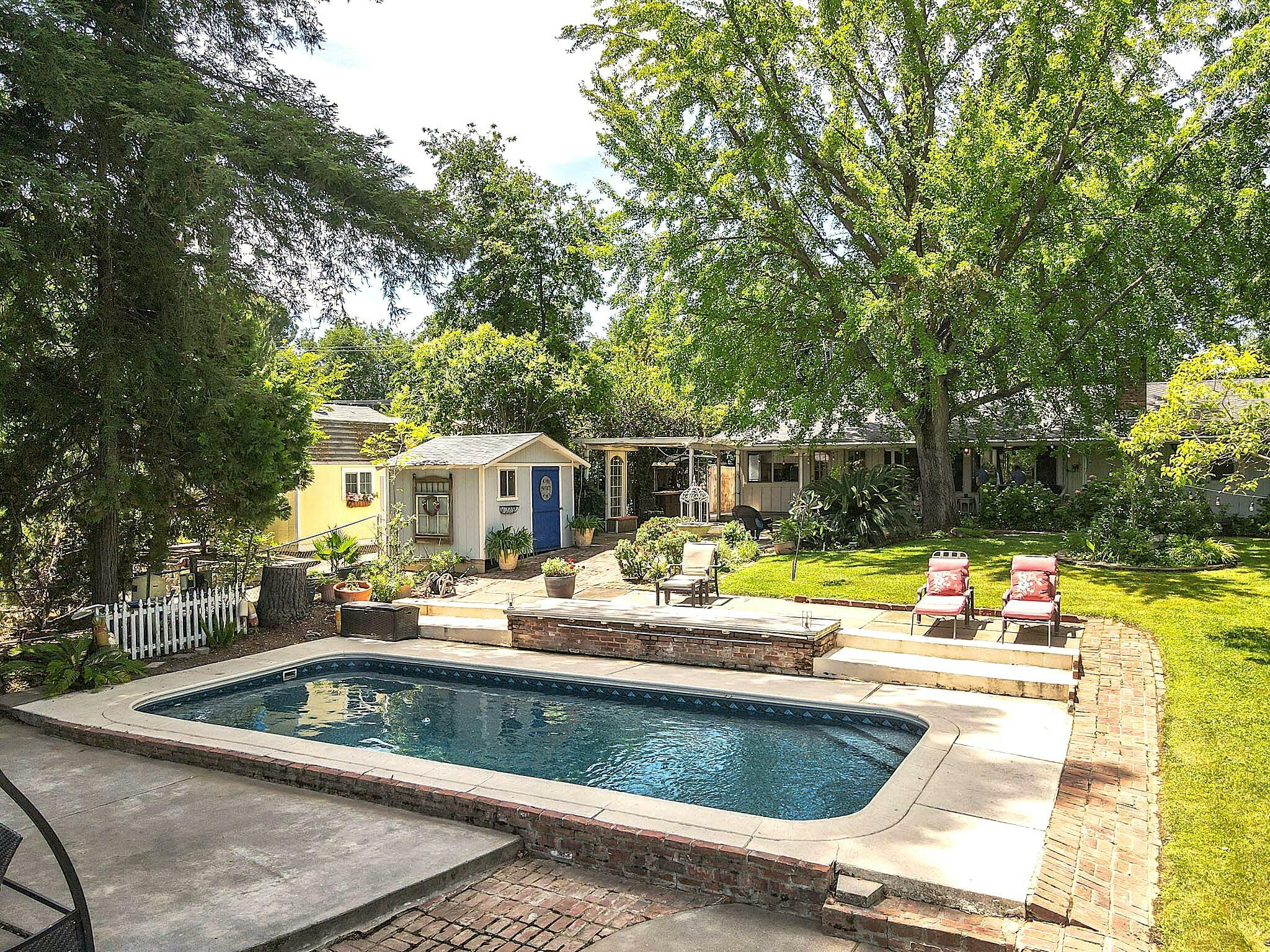 Property Photo:  410 Brearcliffe Drive  CA 96080 
