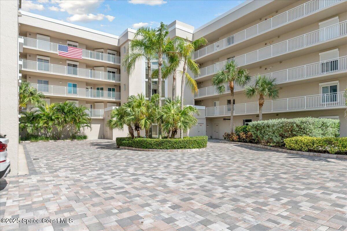 Property Photo: 425 Buchanan Avenue FL 32920