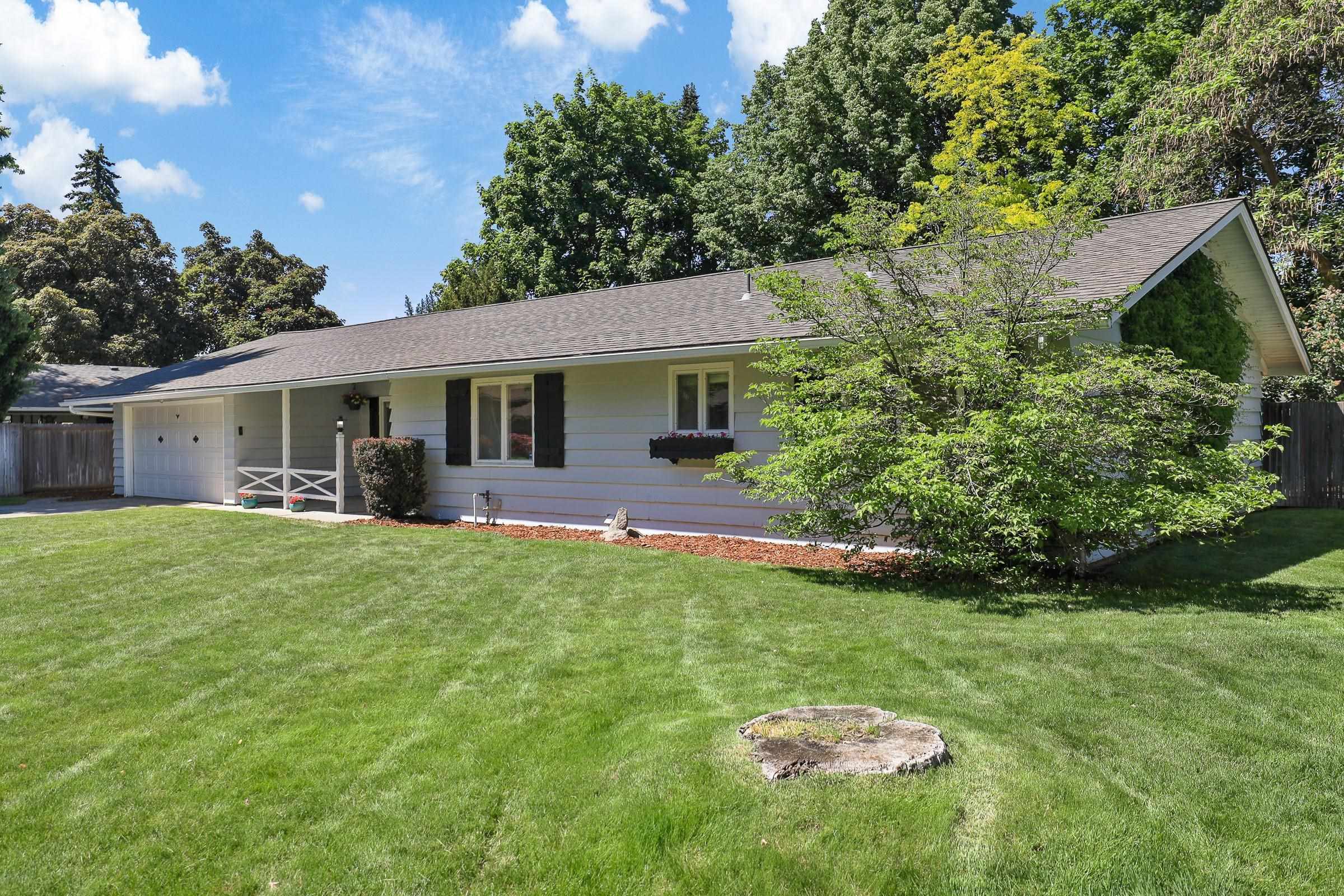 Property Photo: 1919 E 59th Ave WA 99223