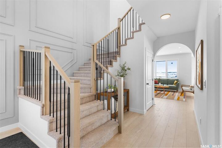 Property Photo: 423 Doran Crescent SK S7V 1W2