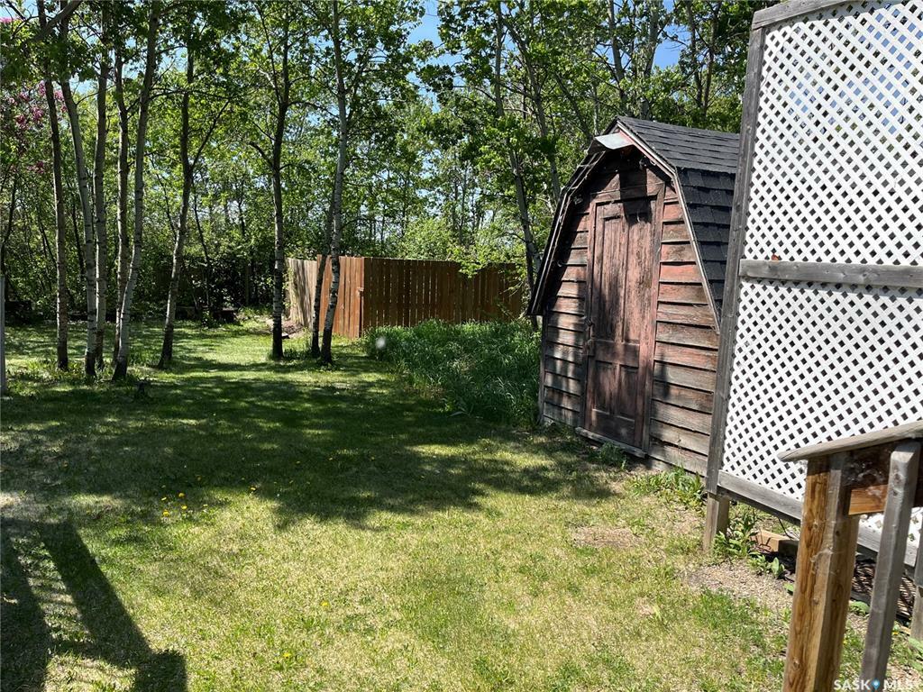 Property Photo: 513 Sandy Lane SK S0A 1A0