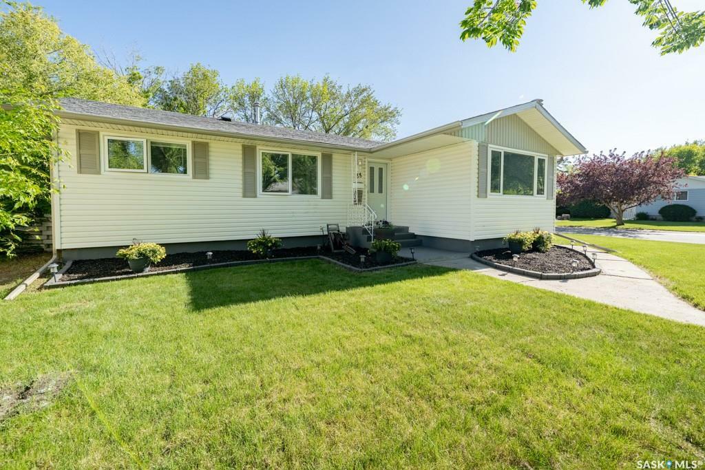 Property Photo:  88 Matheson Crescent  SK S4R 5C4 
