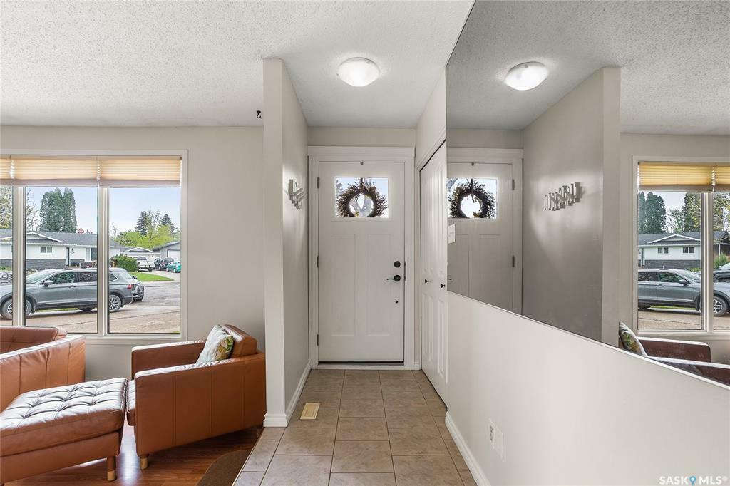 Property Photo: 9 Bow Court SK S7K 1H9