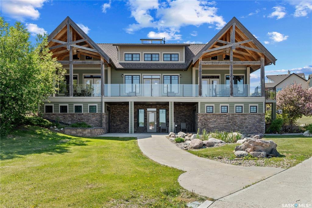 Property Photo:  100 Mihr Way  SK S0G 4L0 