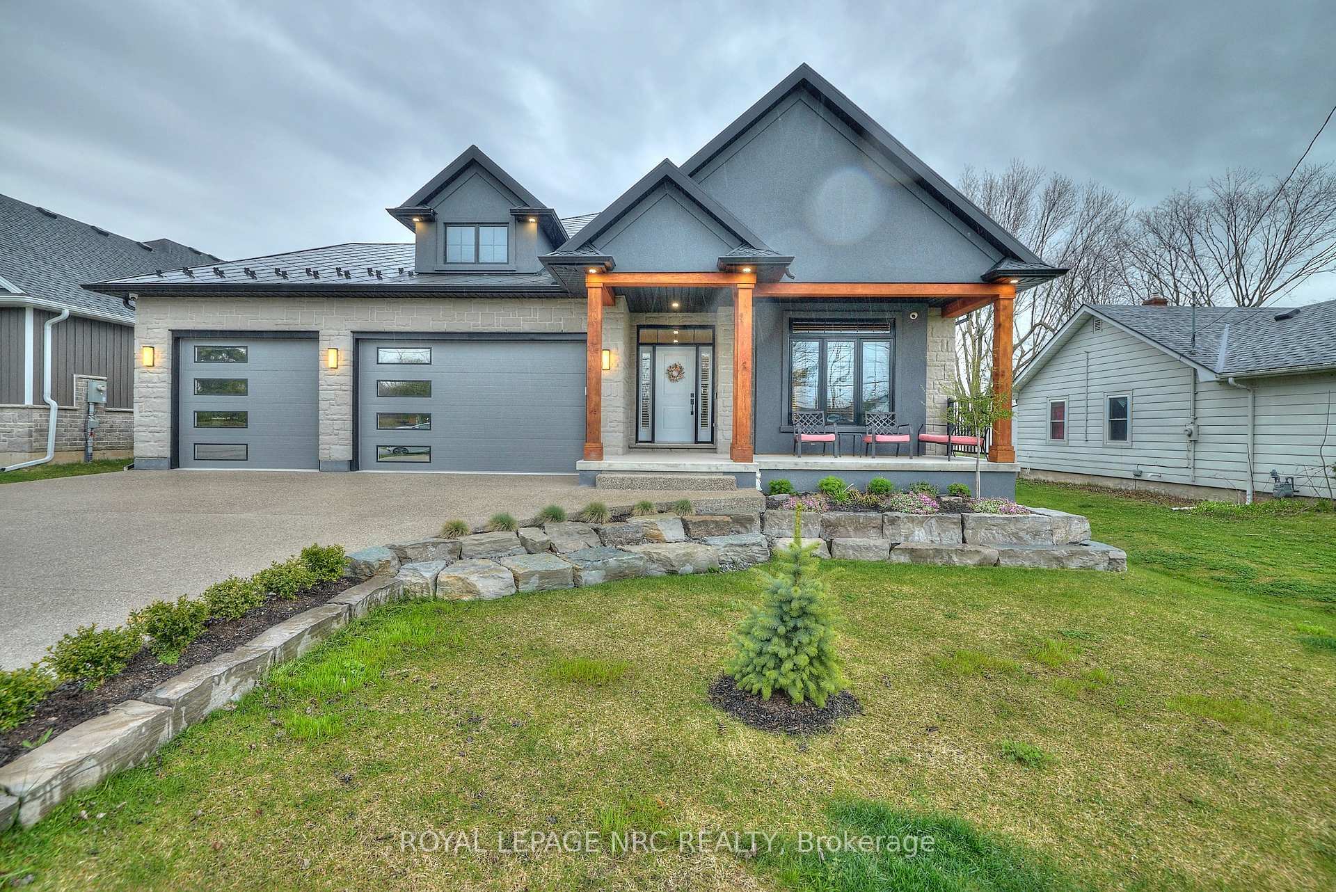 Property Photo: 1174 Spears Road ON L2A 4N1