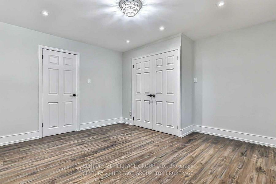 Property Photo: 29 Hi Mount Drive ON M2K 1X3