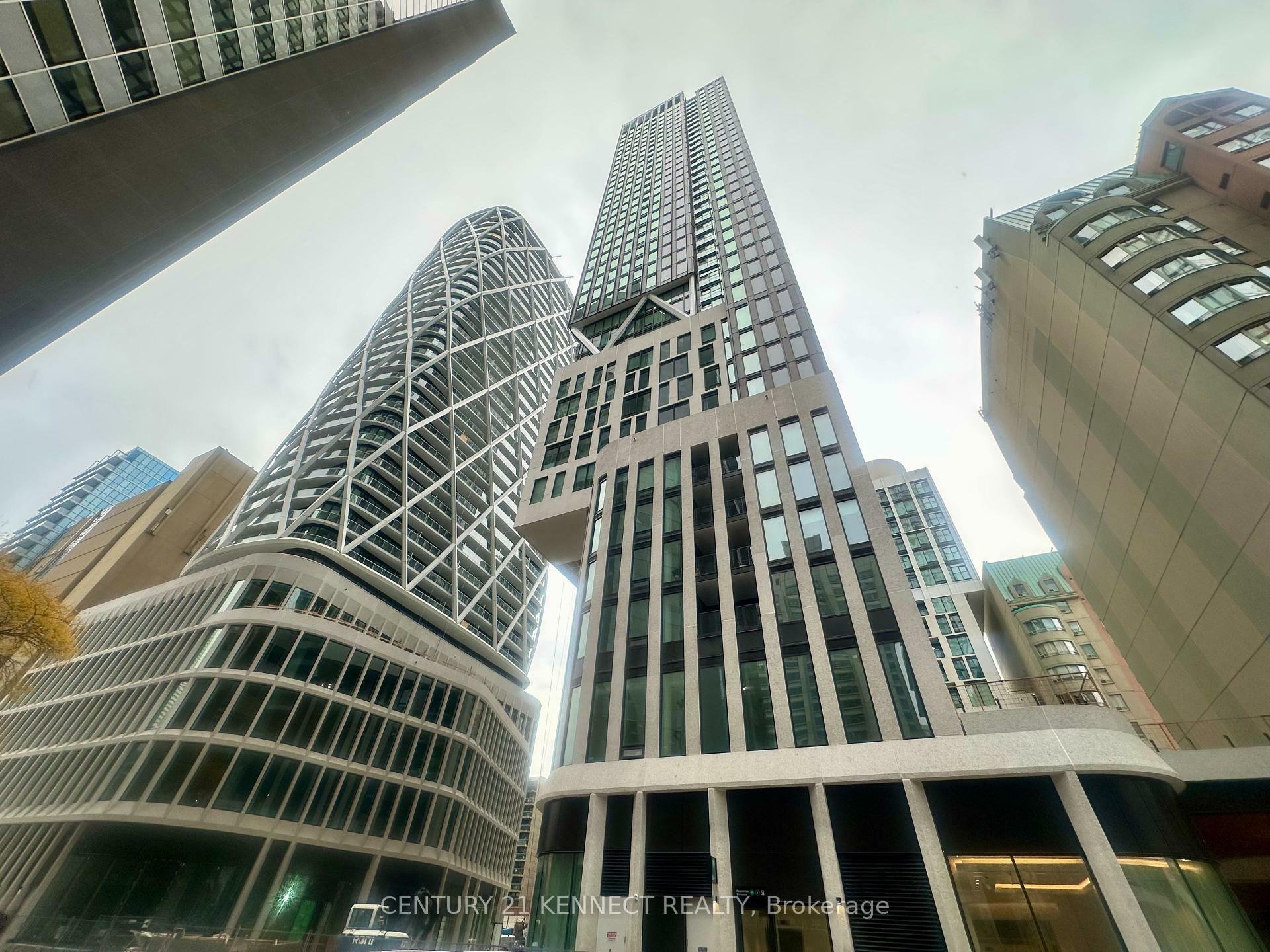 238 Simcoe Street 3306  Toronto ON M5T 3B9 photo