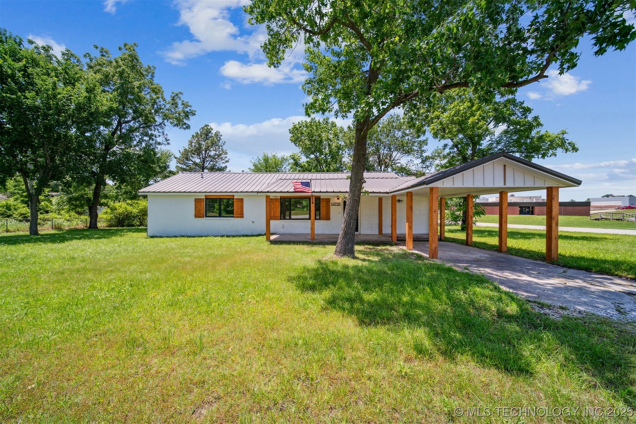 Property Photo: 14720 S 303rd OK 74429