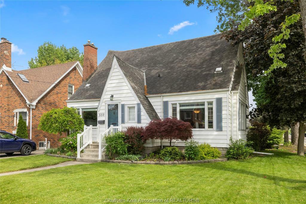 Photo de la propriété:  550 King Street West  ON N7M 1H1 