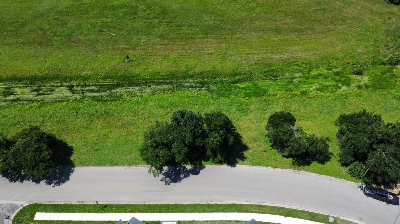Property Photo:  2106 S Pine Street  TX 78626 