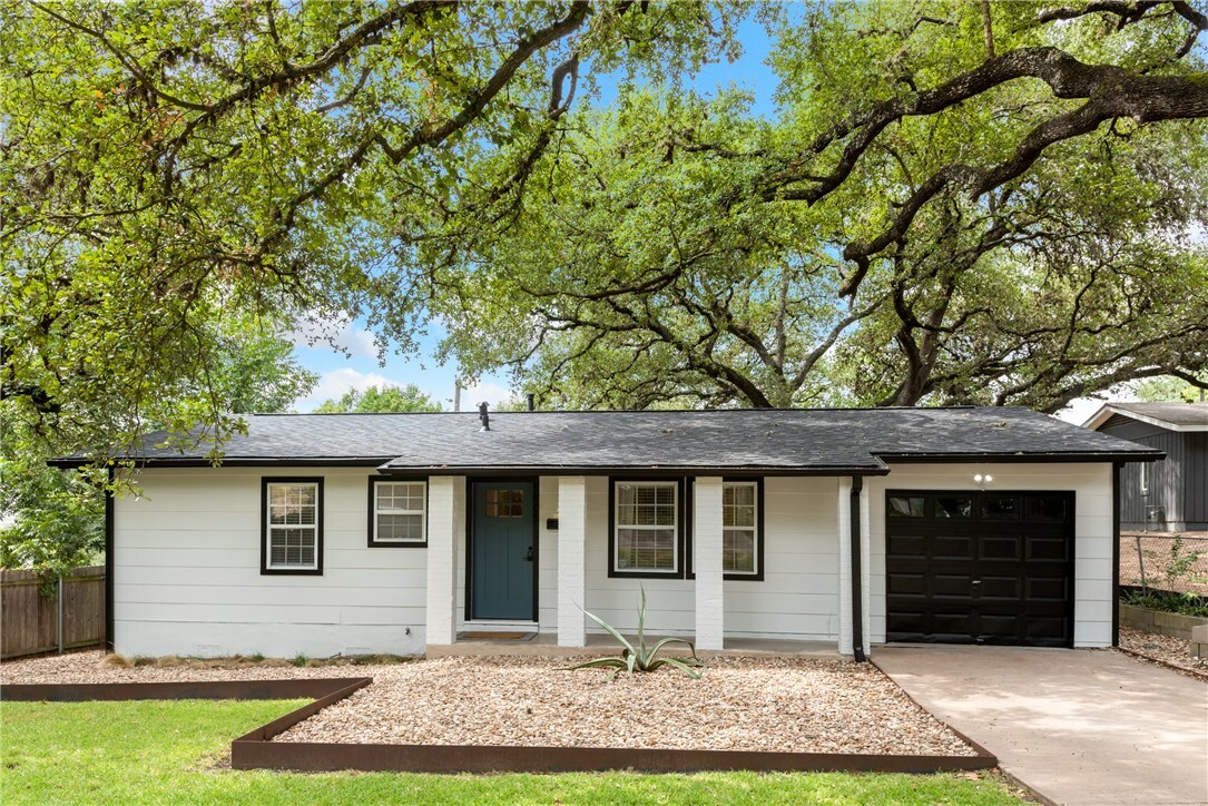 Property Photo: 605 Orland Boulevard TX 78745