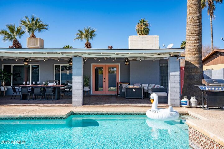 Property Photo:  2923 N 81st Place  AZ 85251 