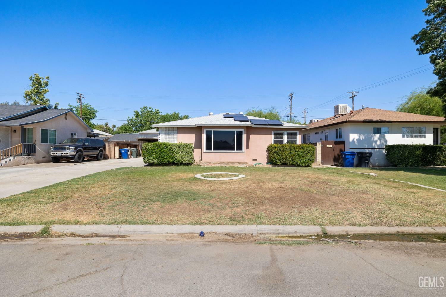 Property Photo: 1805 Morgan Lane CA 93306