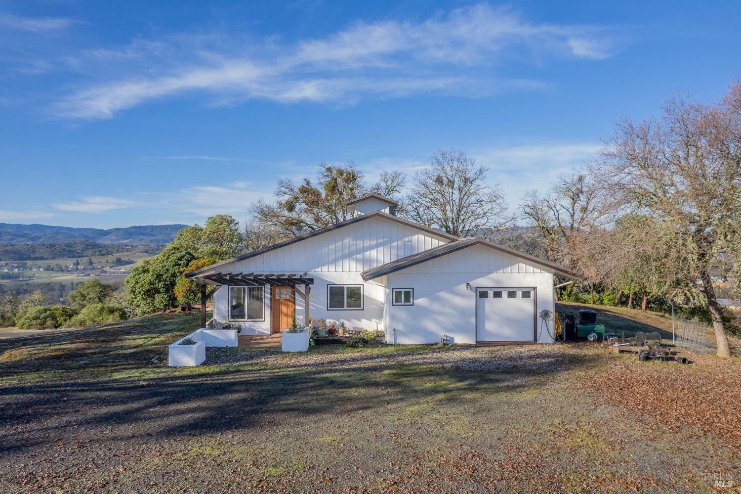 Property Photo: 1140 Cortina Place CA 95482