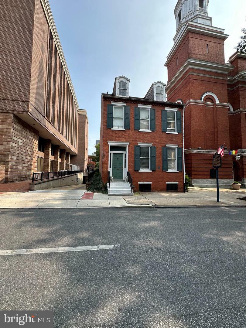 Property Photo:  44 E Orange Street  PA 17602 